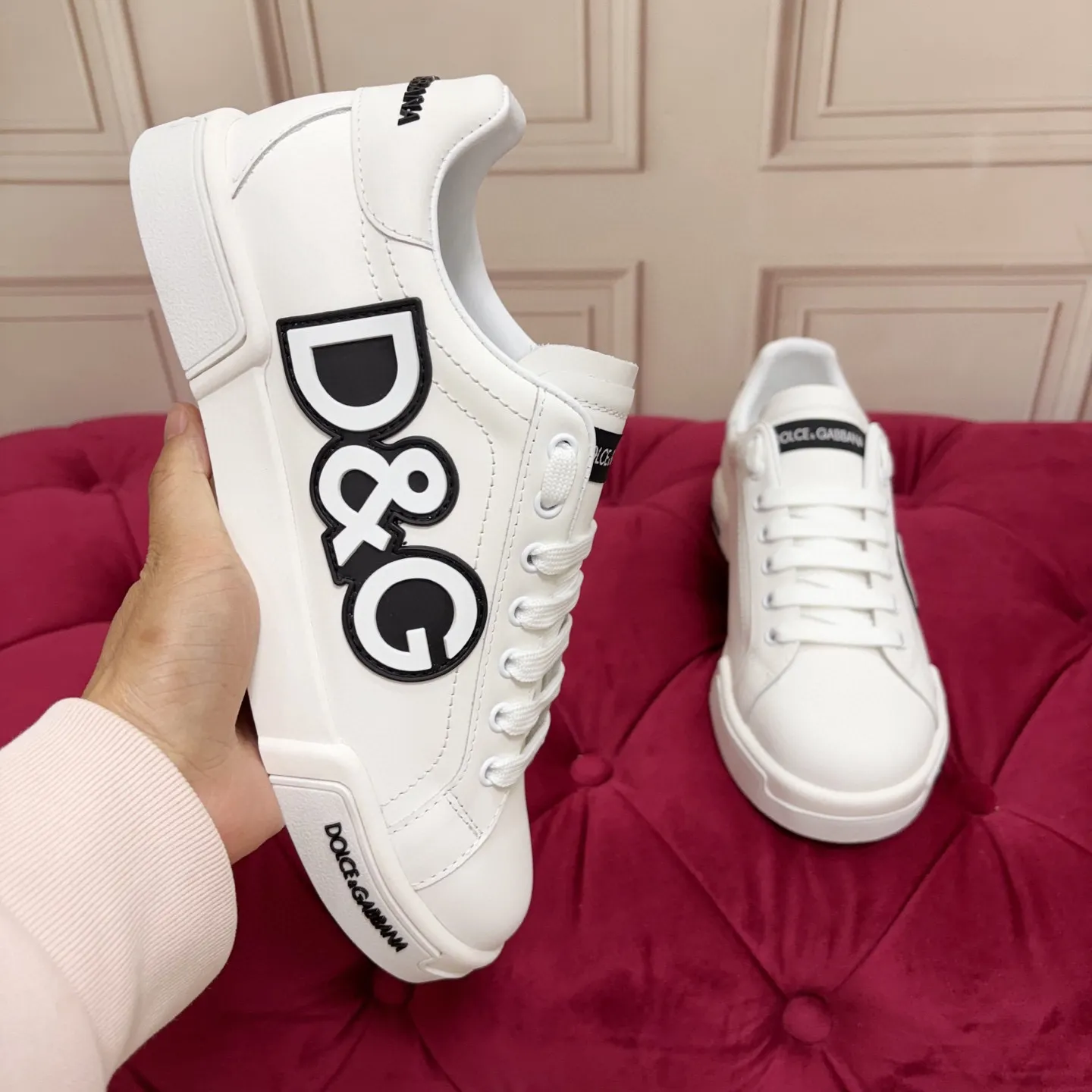 Men's shoes 💰580 High-end version High-quality brand outsole DOLCE & GABBANA 2025 new model High-end version High-end quality Exclusive precision customization available on the market High-end DG embellishment, beautiful luxury and sparkle Exquisite workmanship Many people love the use of high-end imported cowhide + craftsmanship White silk sheep lining Perfect interpretation of the latest inspiration for shoes Classic and fashion integrated luxury dream overrides fashionable high-end quality Code number 35-45 Standard code number